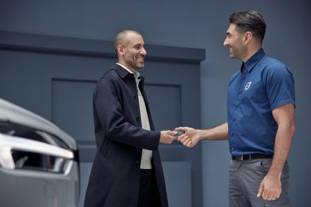 people-8149872_1920 what is key fob programming